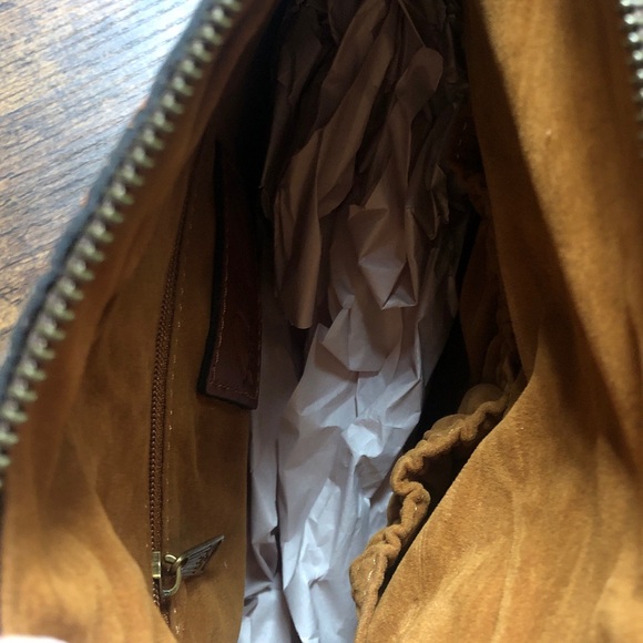 NWT Patricia Nash Leather Clutch - Picture 3 of 4